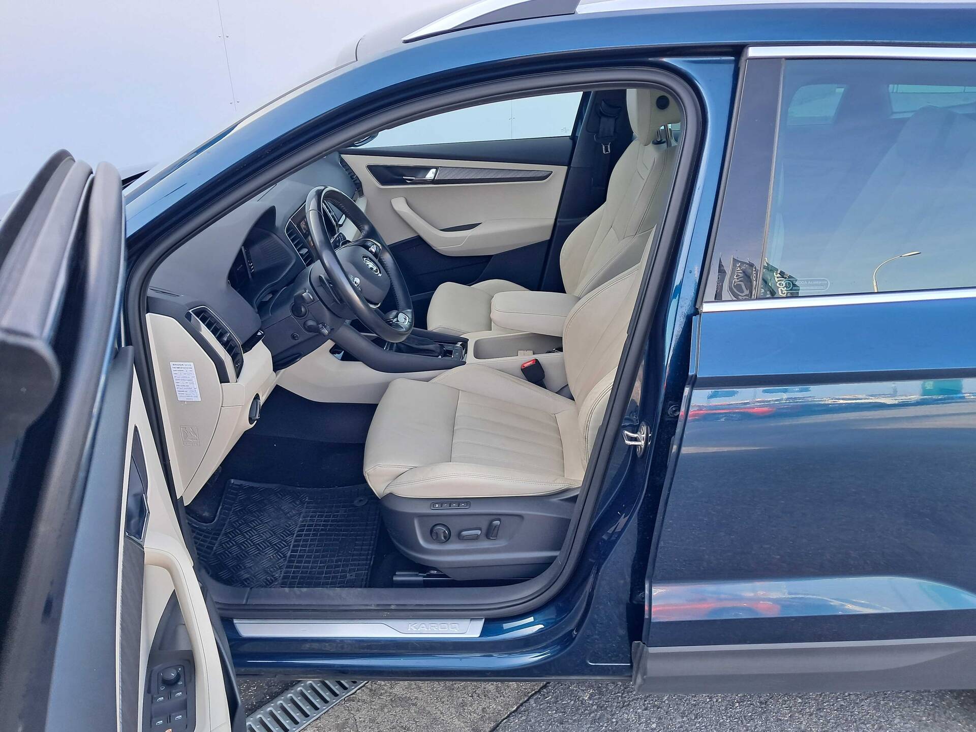 product-gallery-image