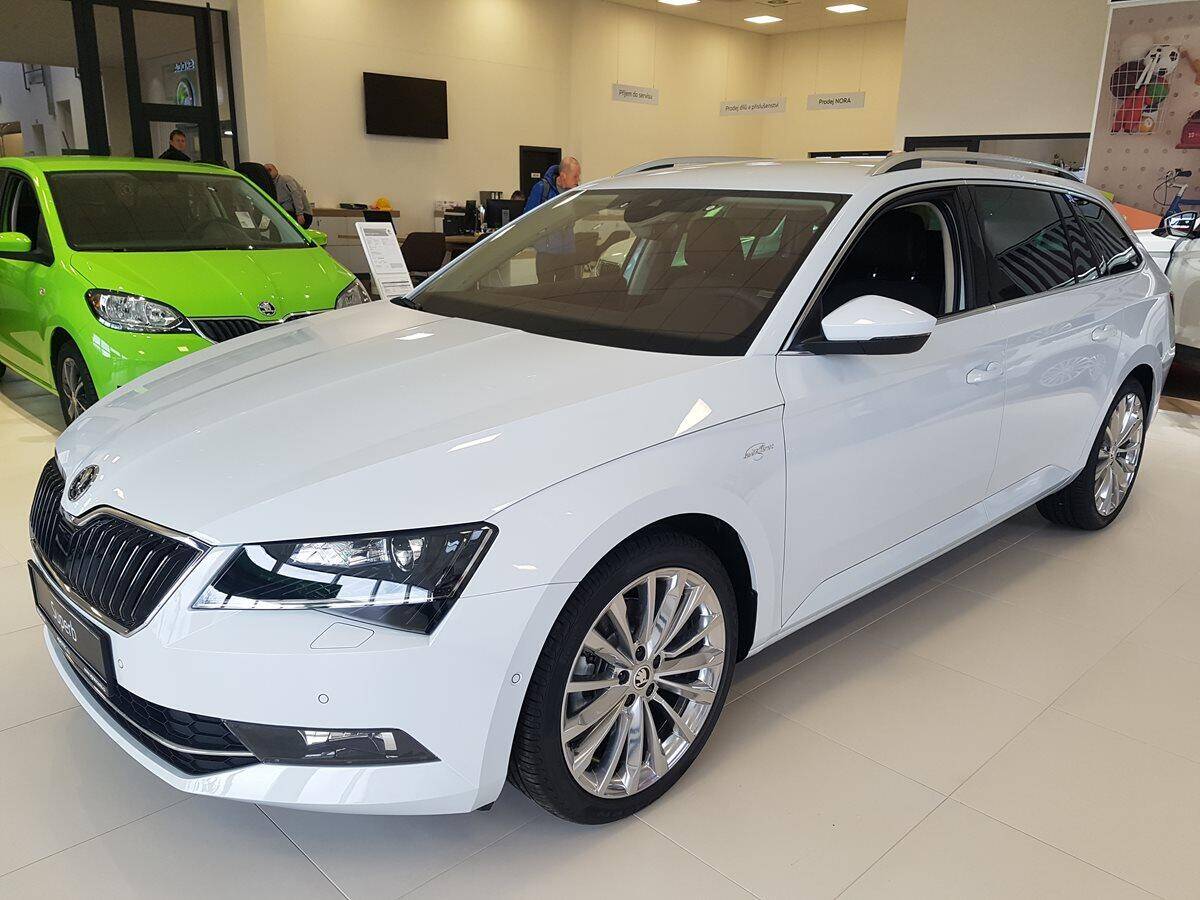 Škoda Superb Combi 2.0 TDI 140 kW L&K