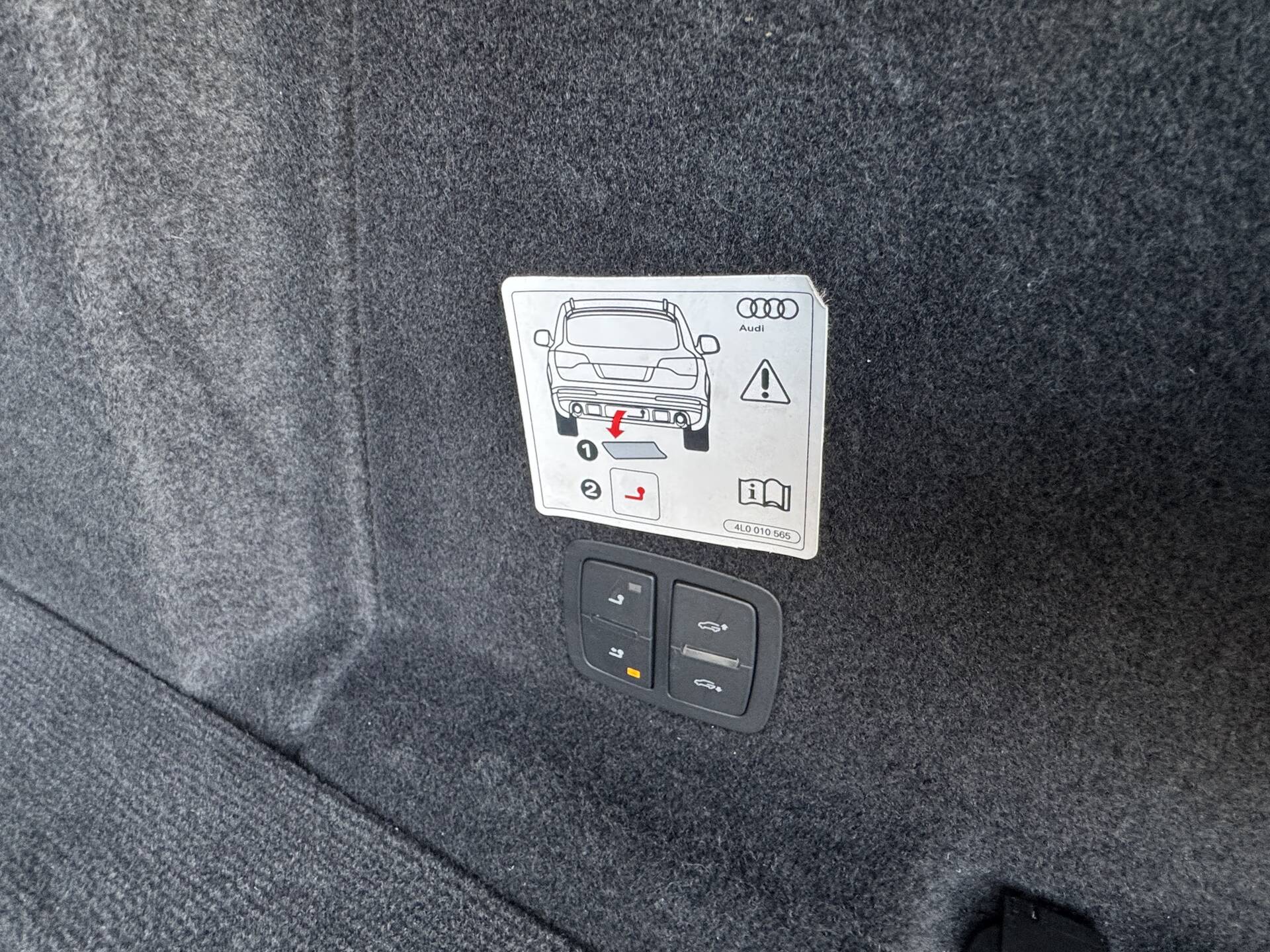 product-gallery-image