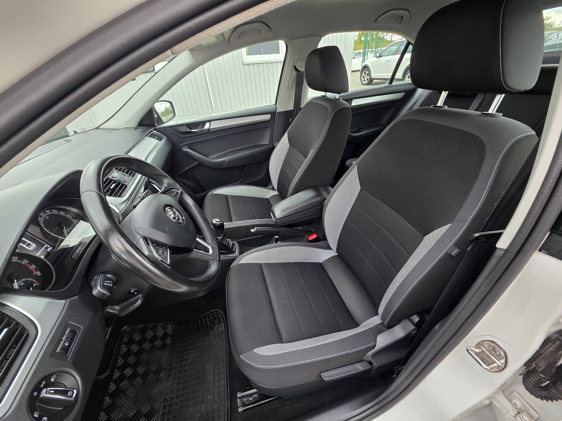 product-gallery-image