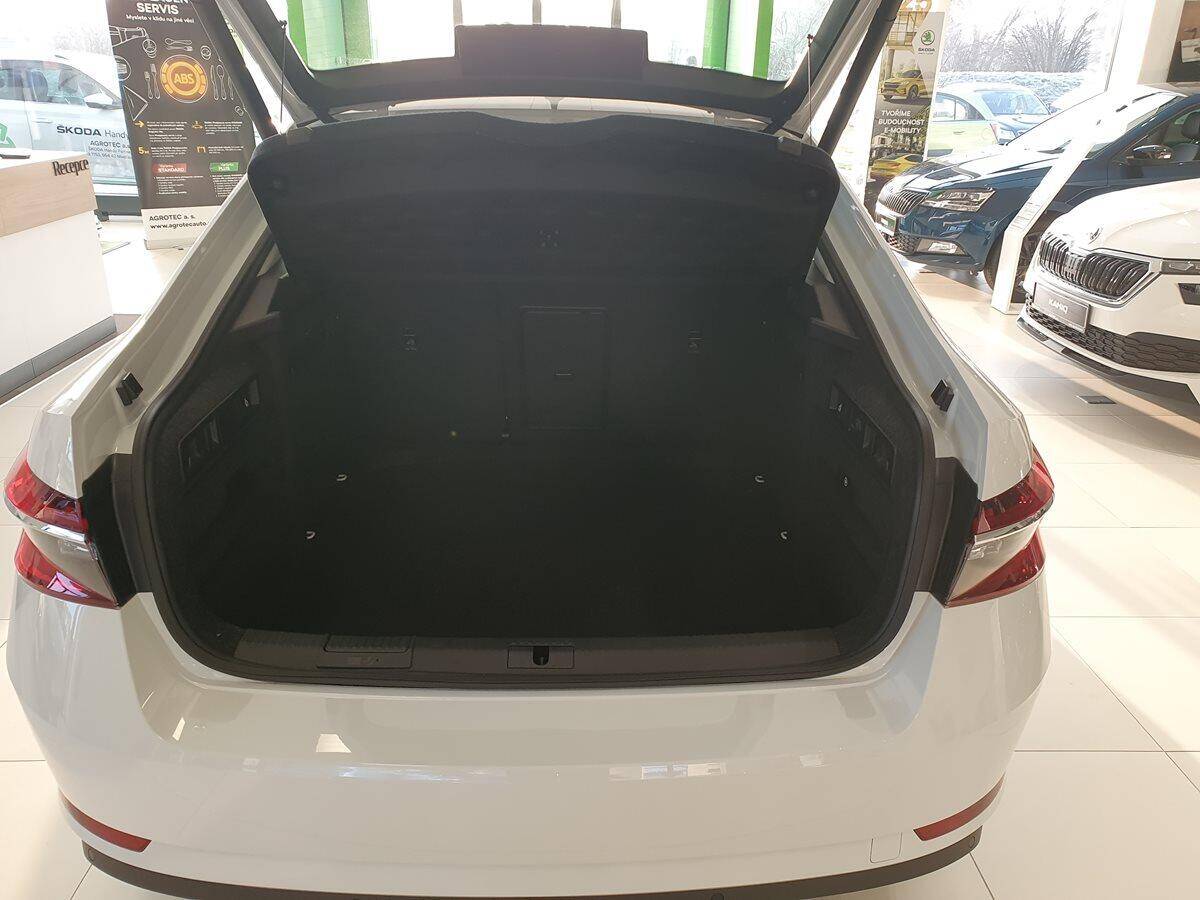 Škoda Superb 2.0 TDI 110 kW Style