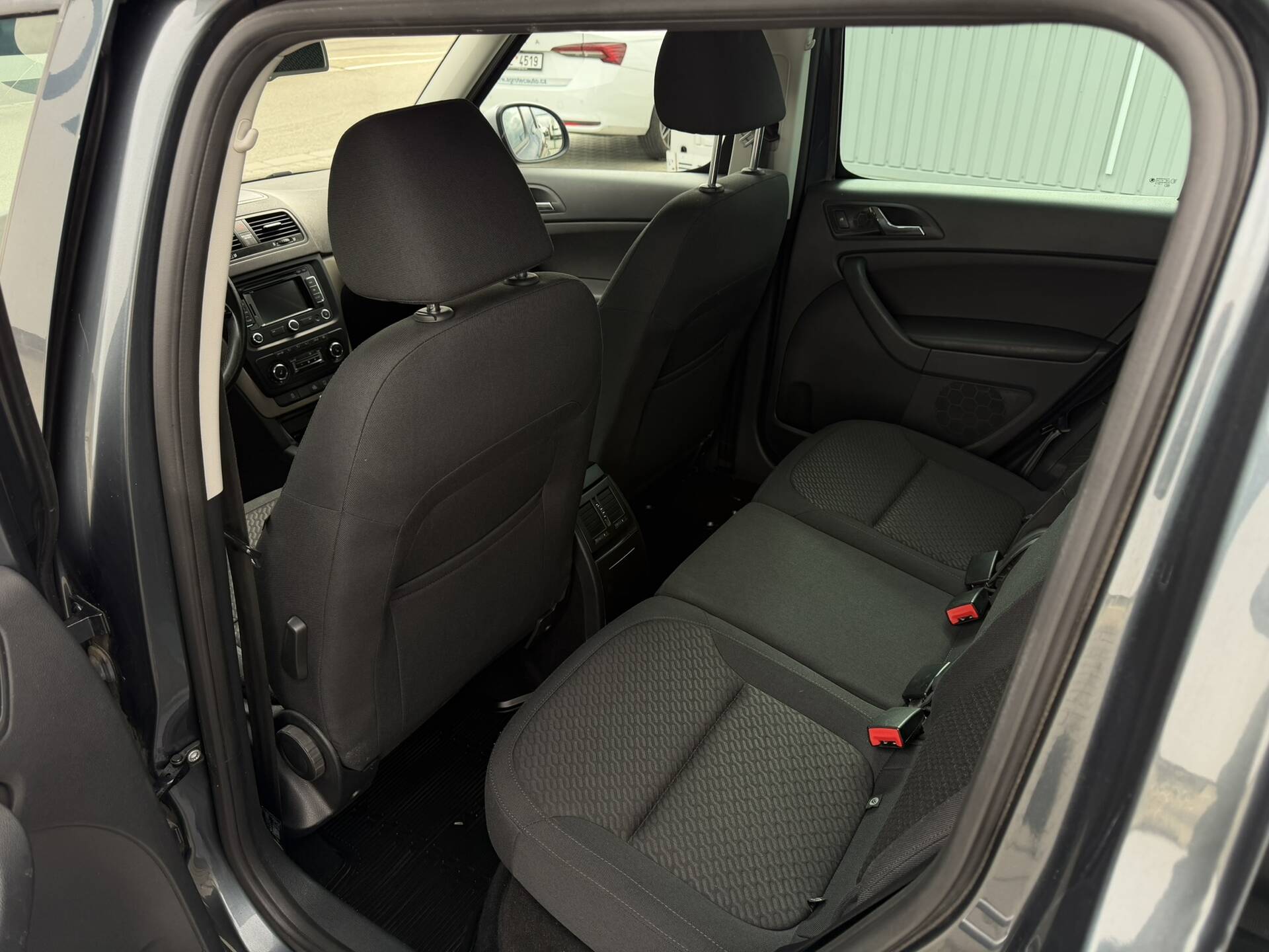 product-gallery-image