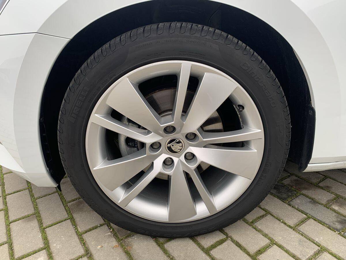 Škoda Superb 2,0TDI 140kW Style DSG