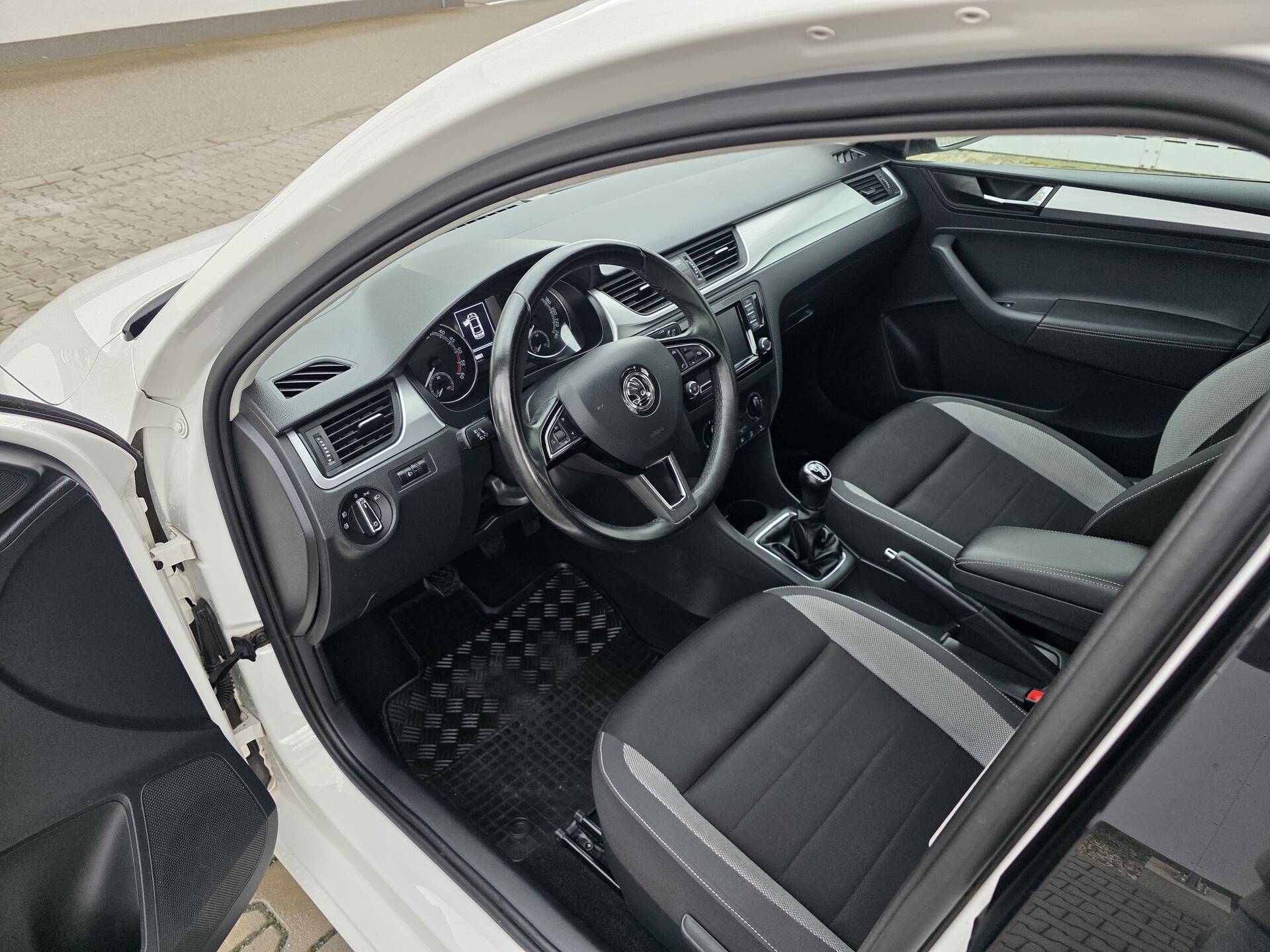 product-gallery-image