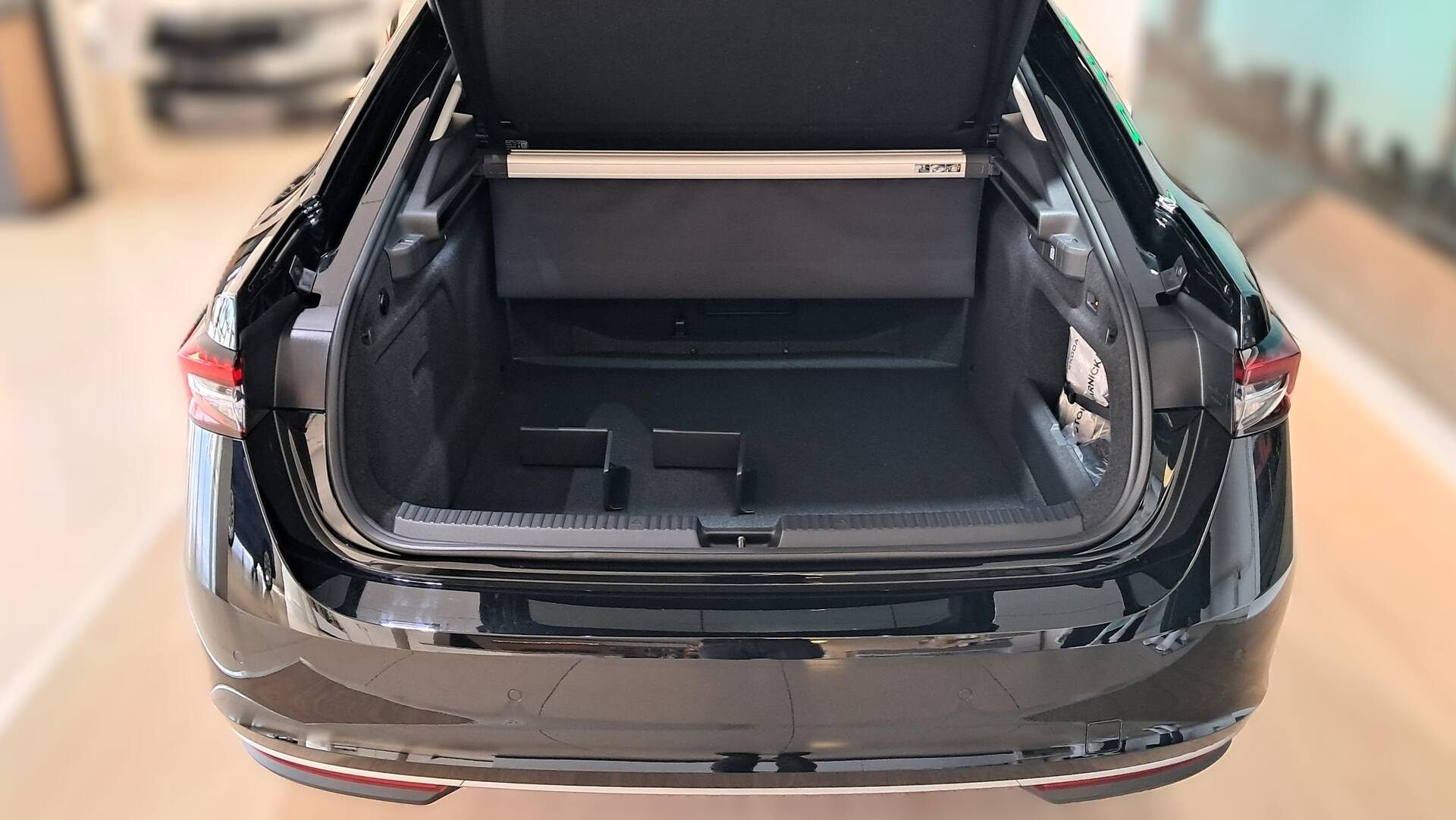 product-gallery-image