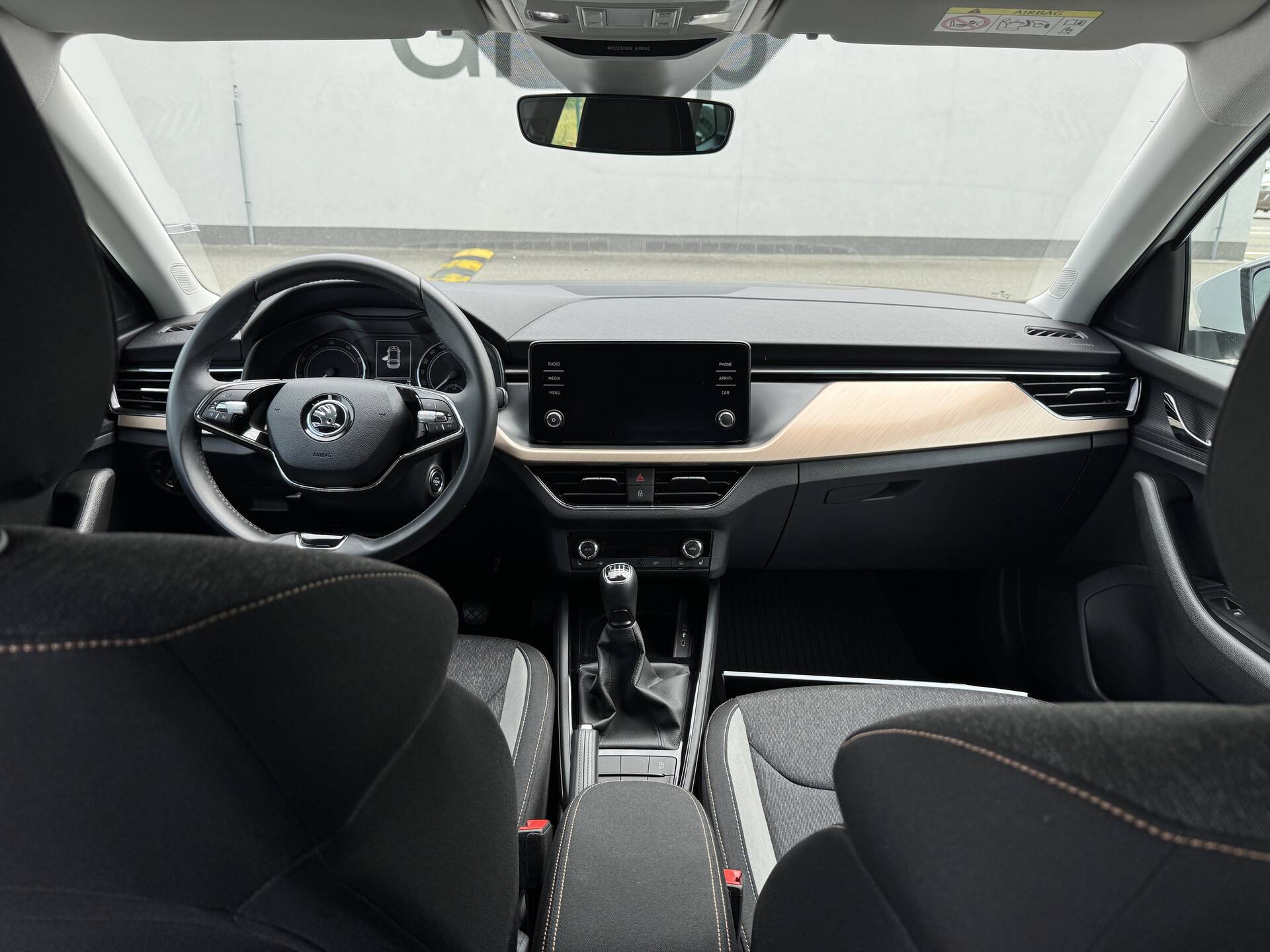 product-gallery-image