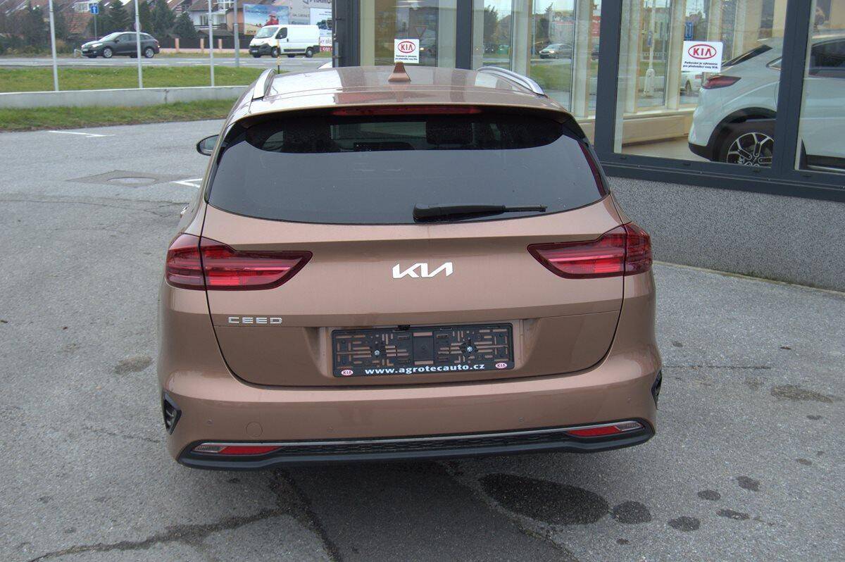 Kia Ceed SW 1.5 T-GDI 118kw TOP