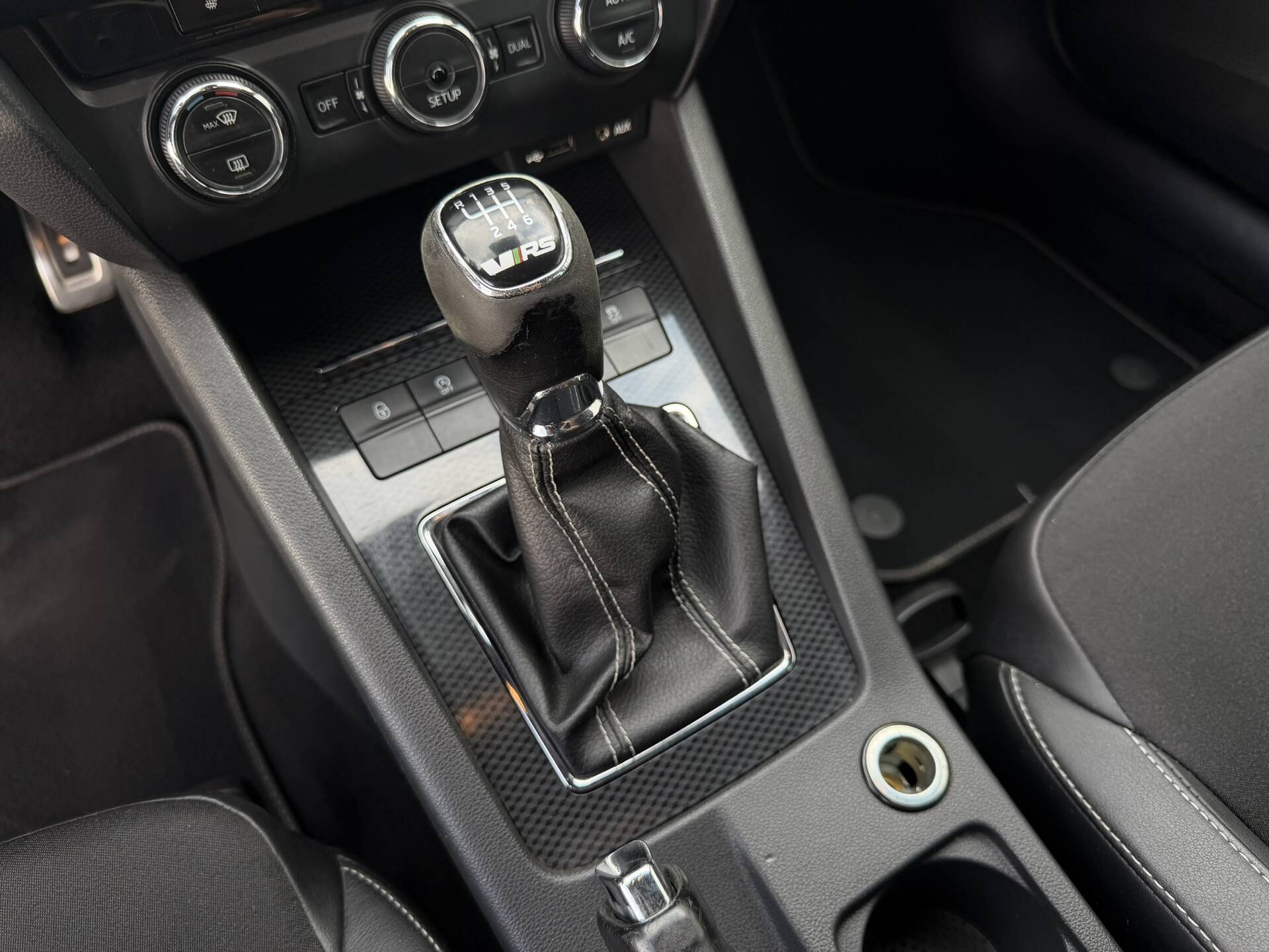 product-gallery-image