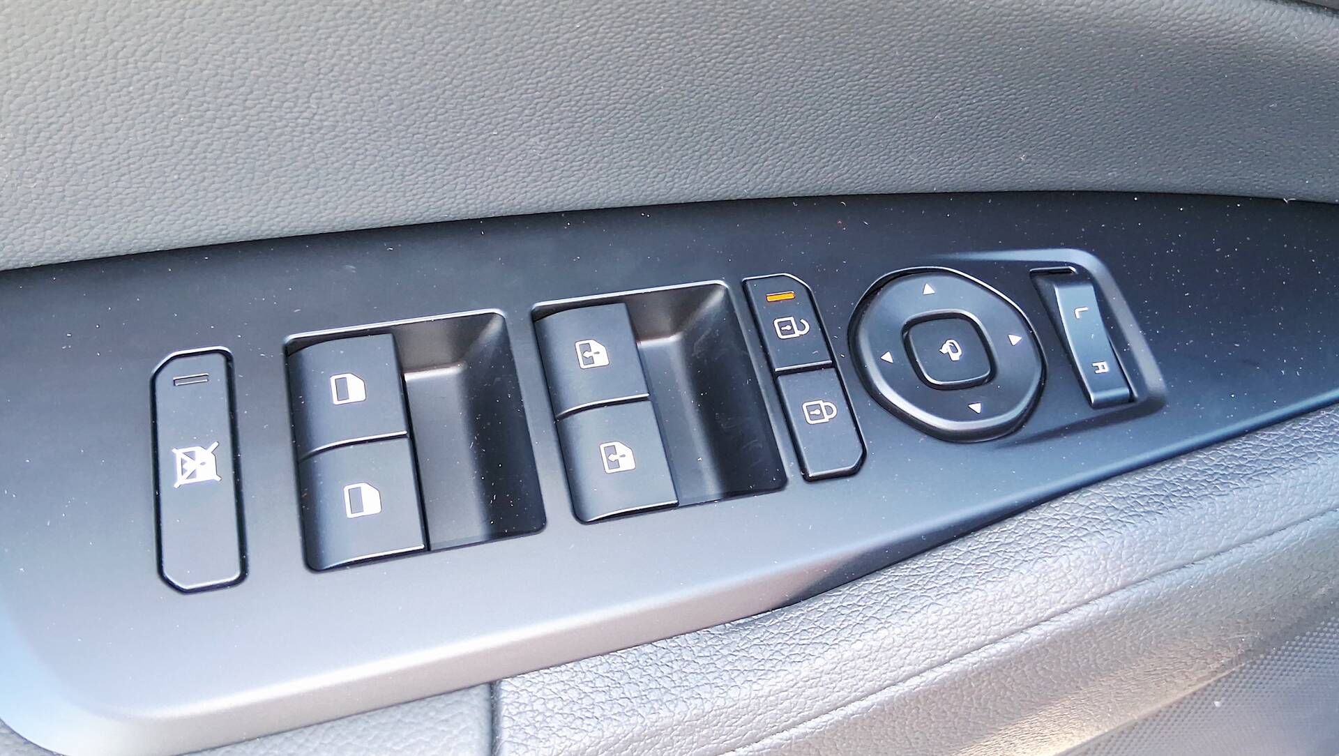 product-gallery-image