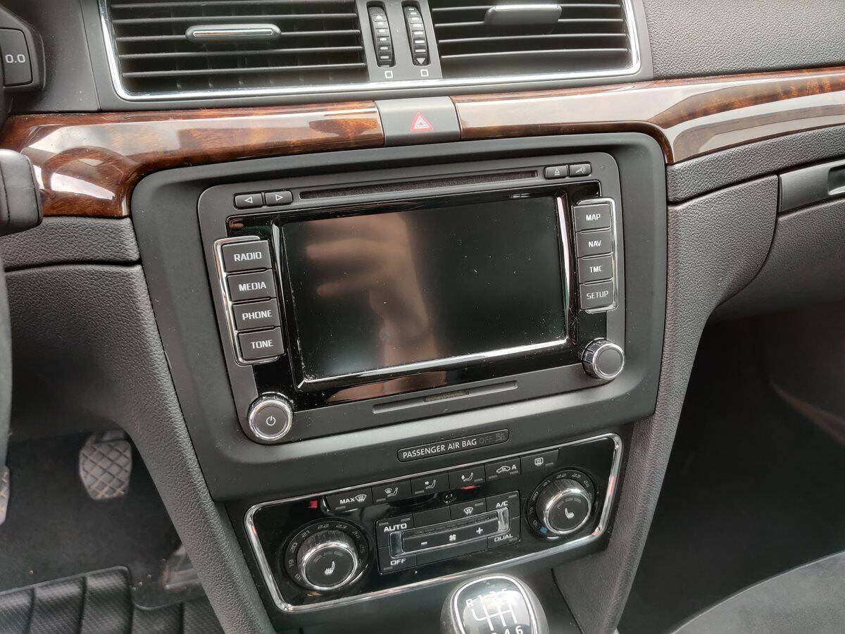 product-gallery-image