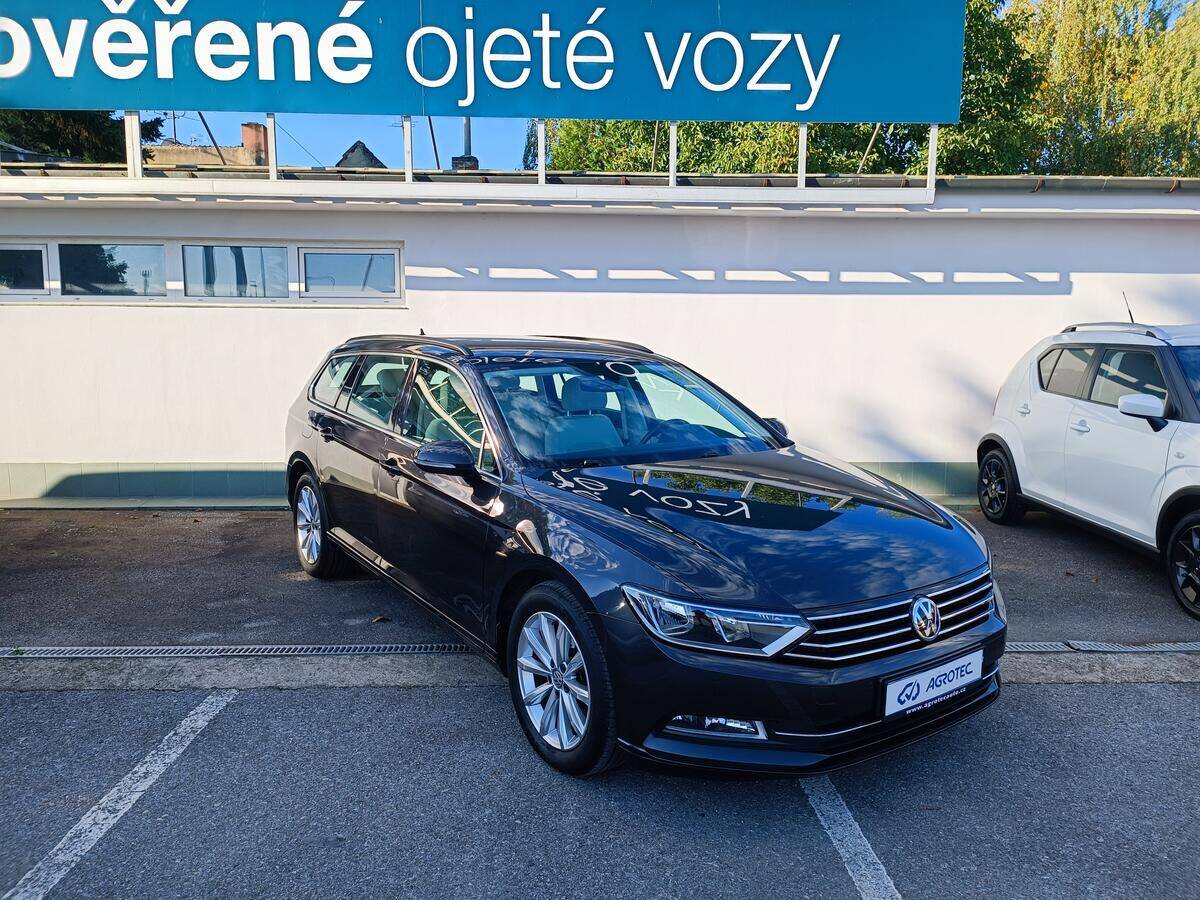 Volkswagen Passat DSG, NAVI, DPH