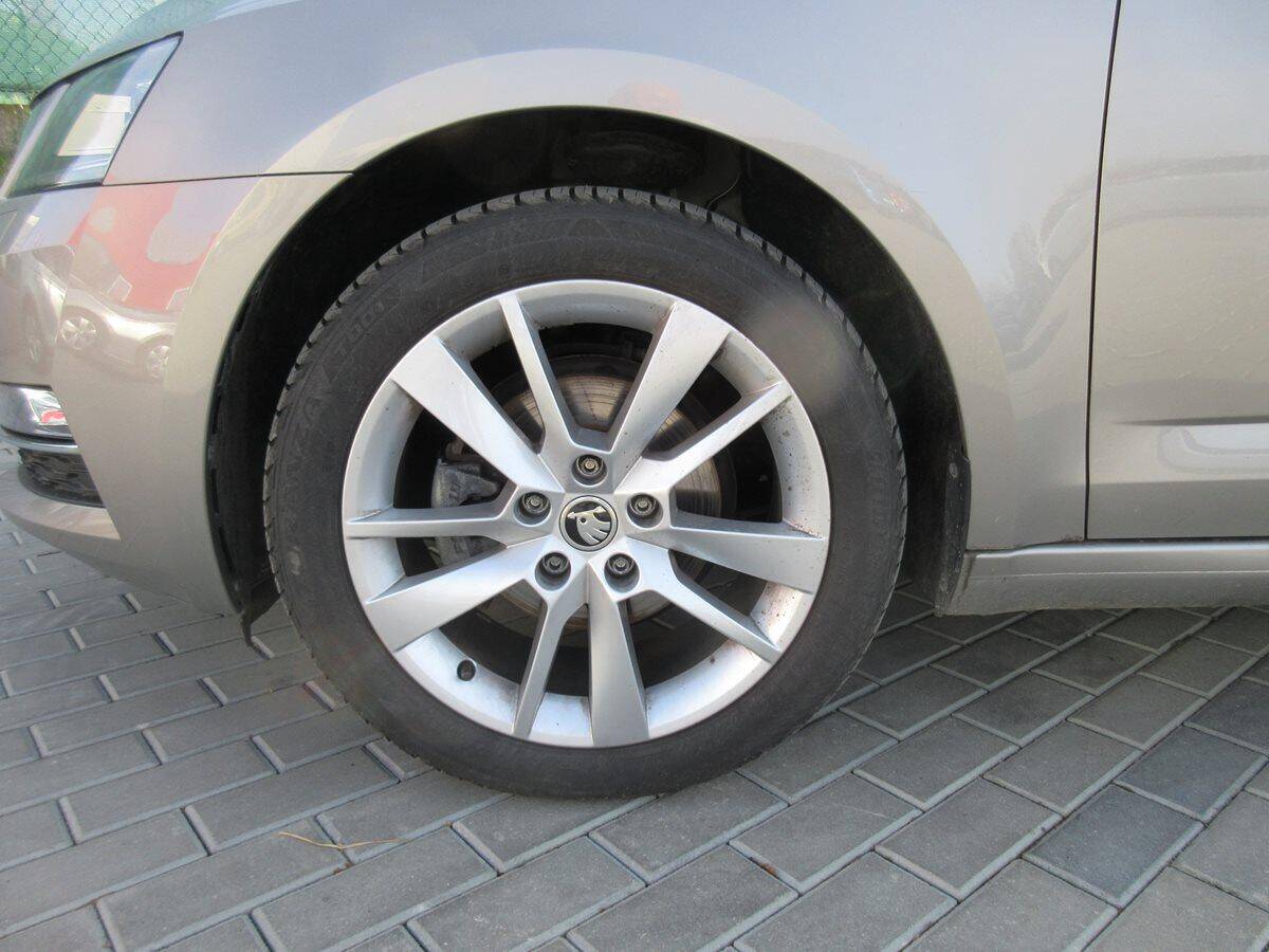 Škoda Octavia 1,6TDI 85kW Style Plus 