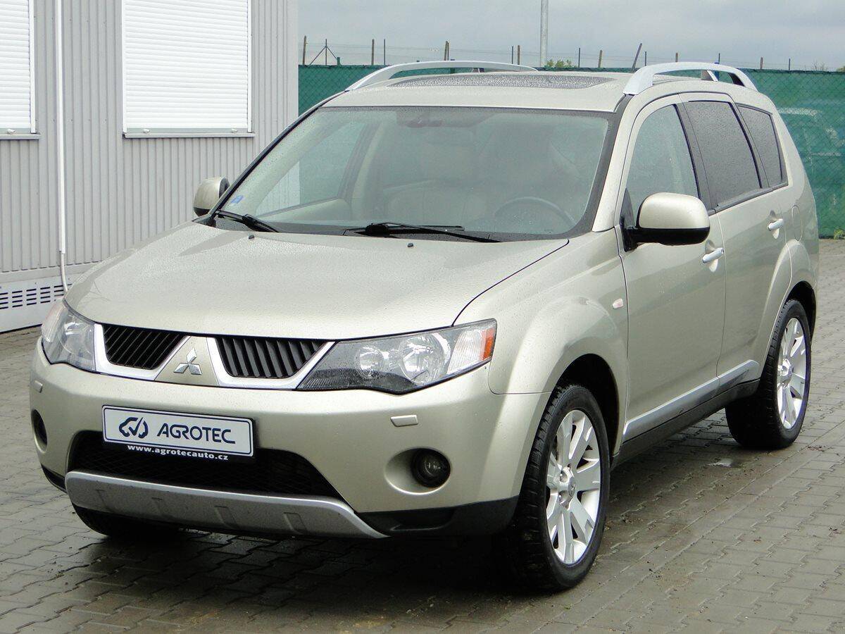 Mitsubishi Outlander 2.2 DI-D 115kW 4x4 INTENSE+
