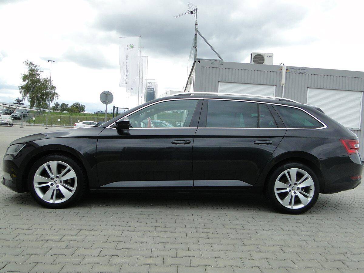 Škoda Superb 2.0 TDI 140kW STYLE 4x4