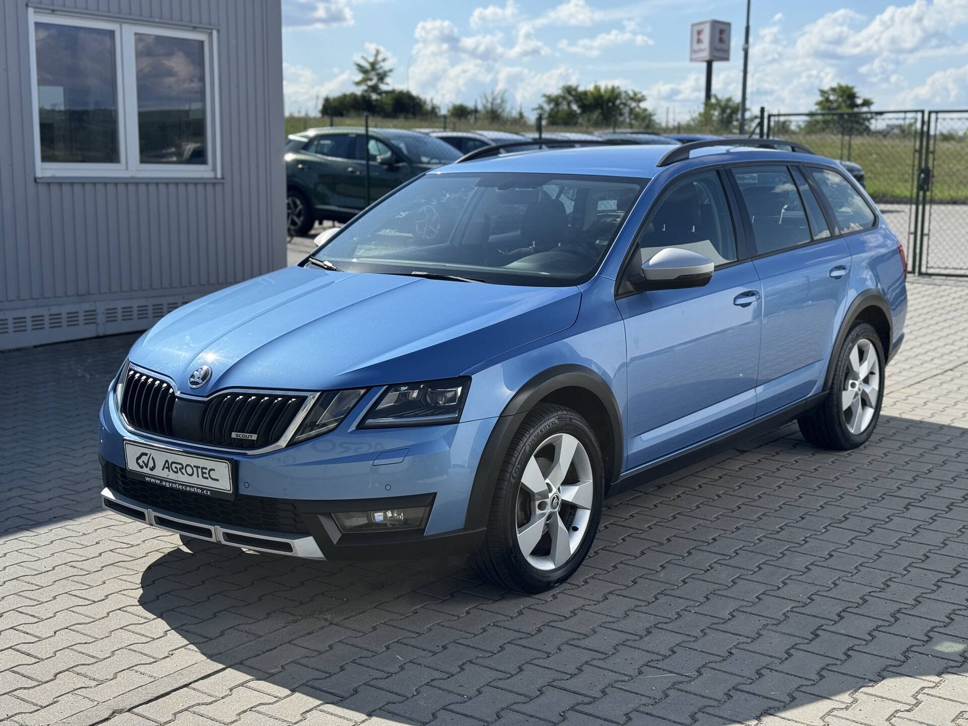 Skoda Octavia 2.0 TDI 110 kW 4x4 Scout Combi