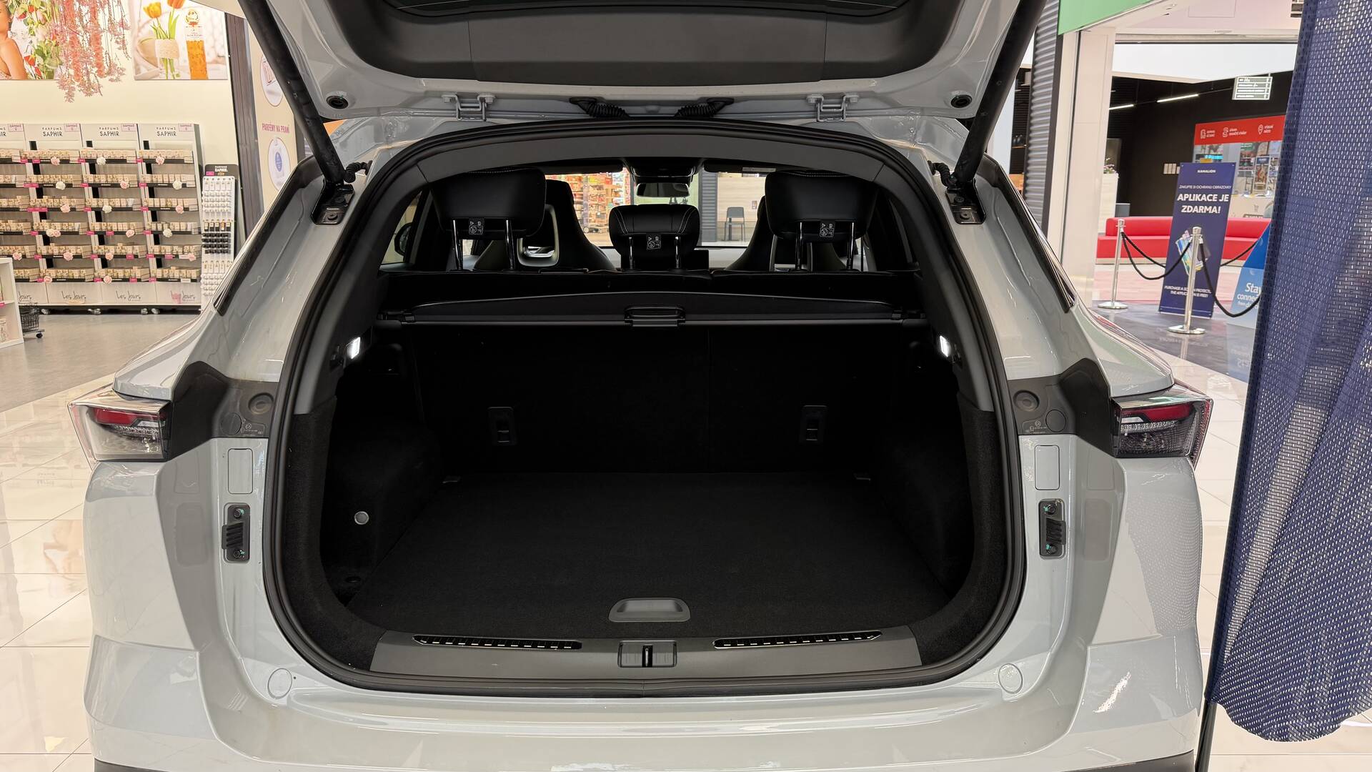 product-gallery-image