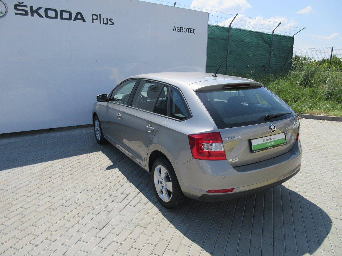 Škoda Rapid