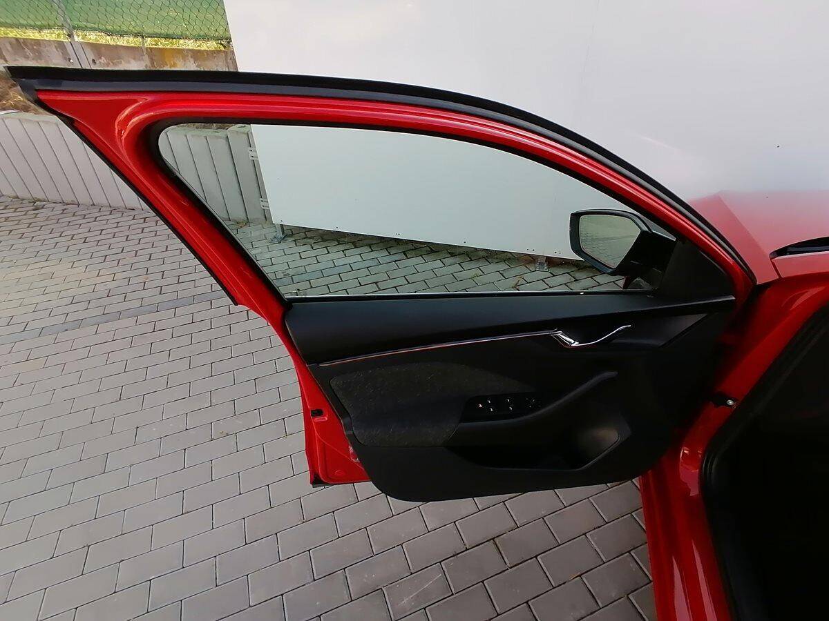product-gallery-image
