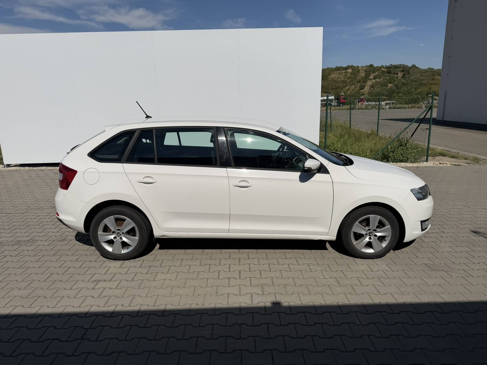 product-gallery-image