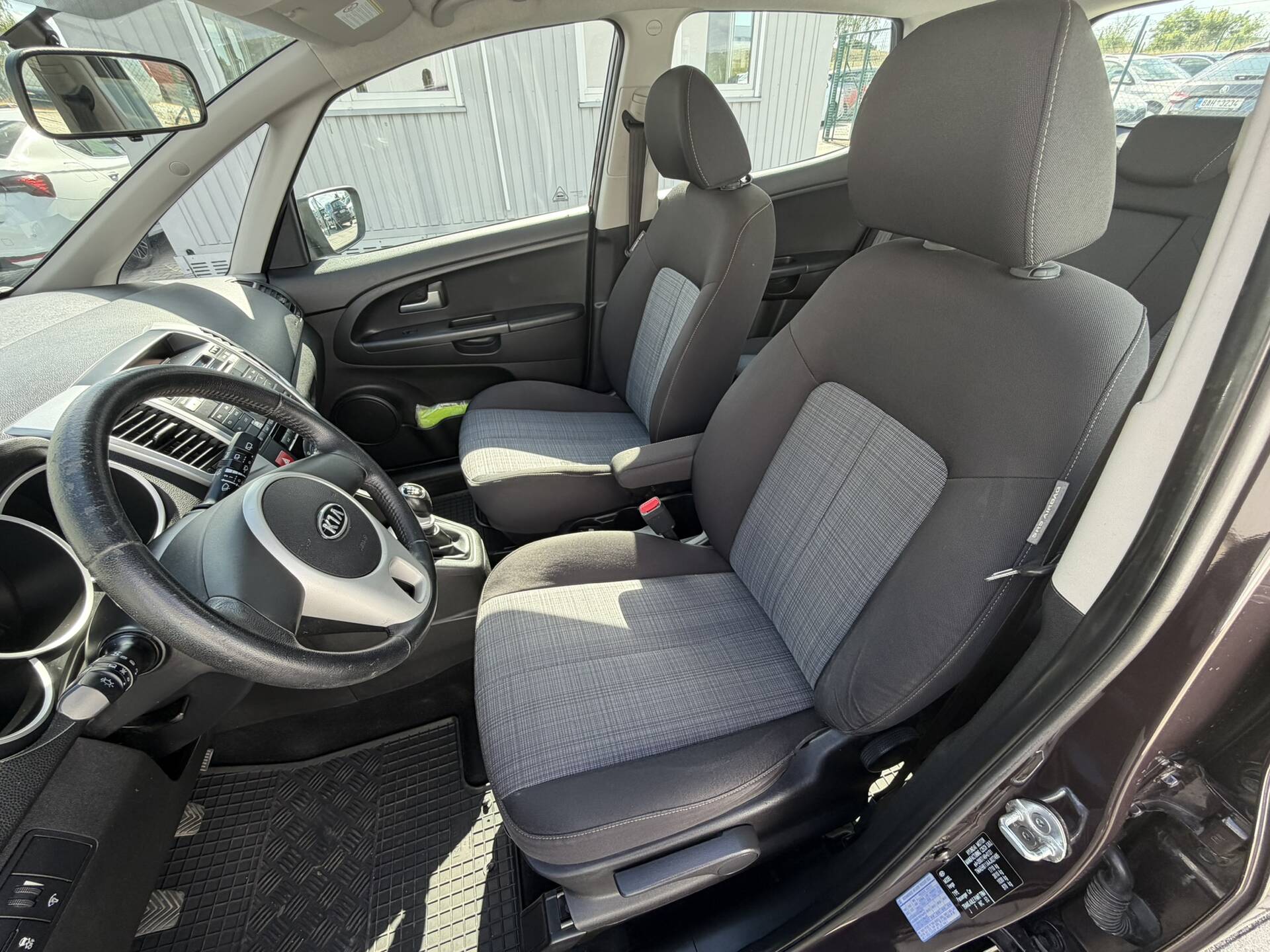 product-gallery-image