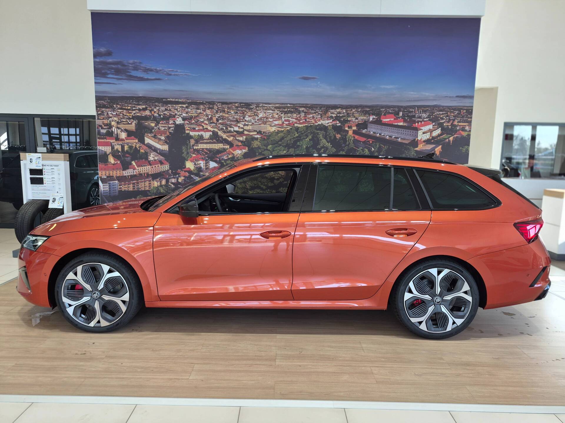 Skoda Octavia Combi 2.0 TSI 195 kW RS