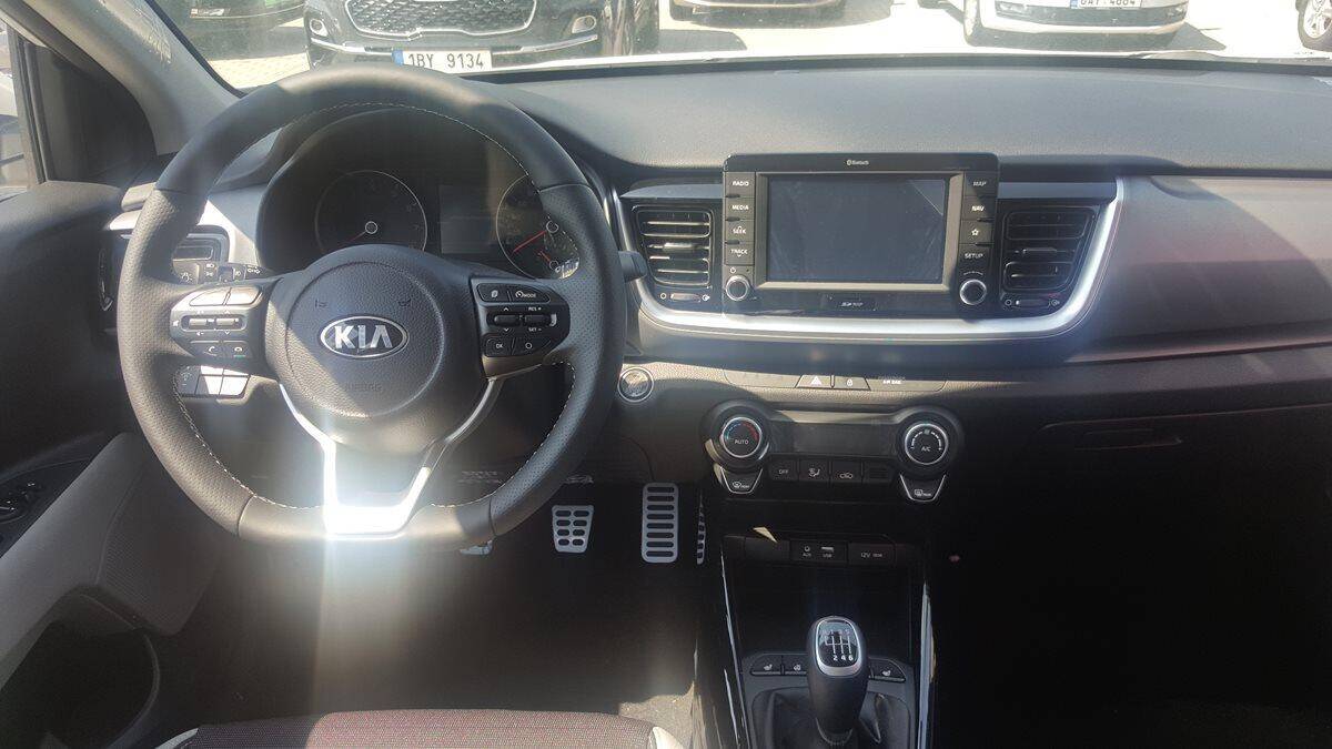 Kia Stonic 1.4 CVVT 74 kW  Premium