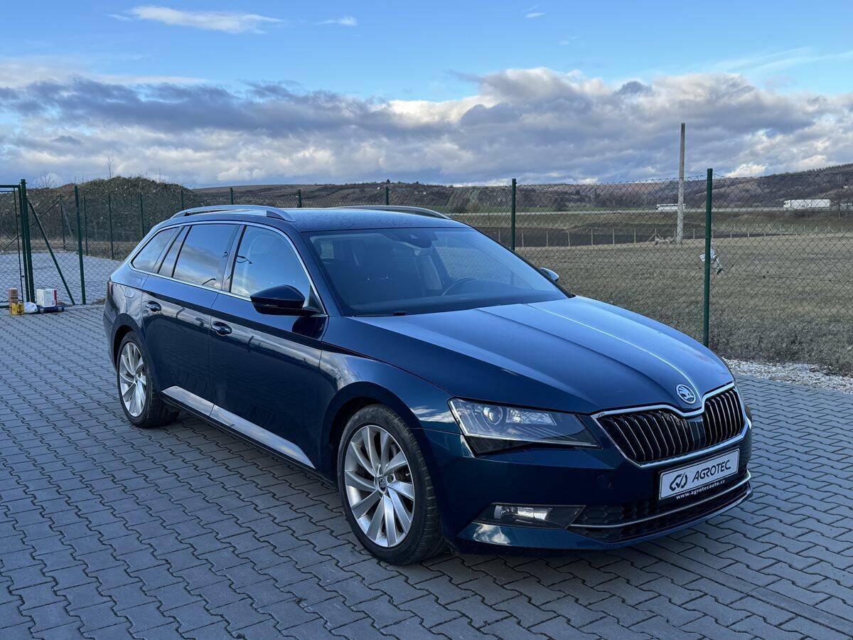 Škoda Superb 2.0 TDI 110kW Style Combi DSG