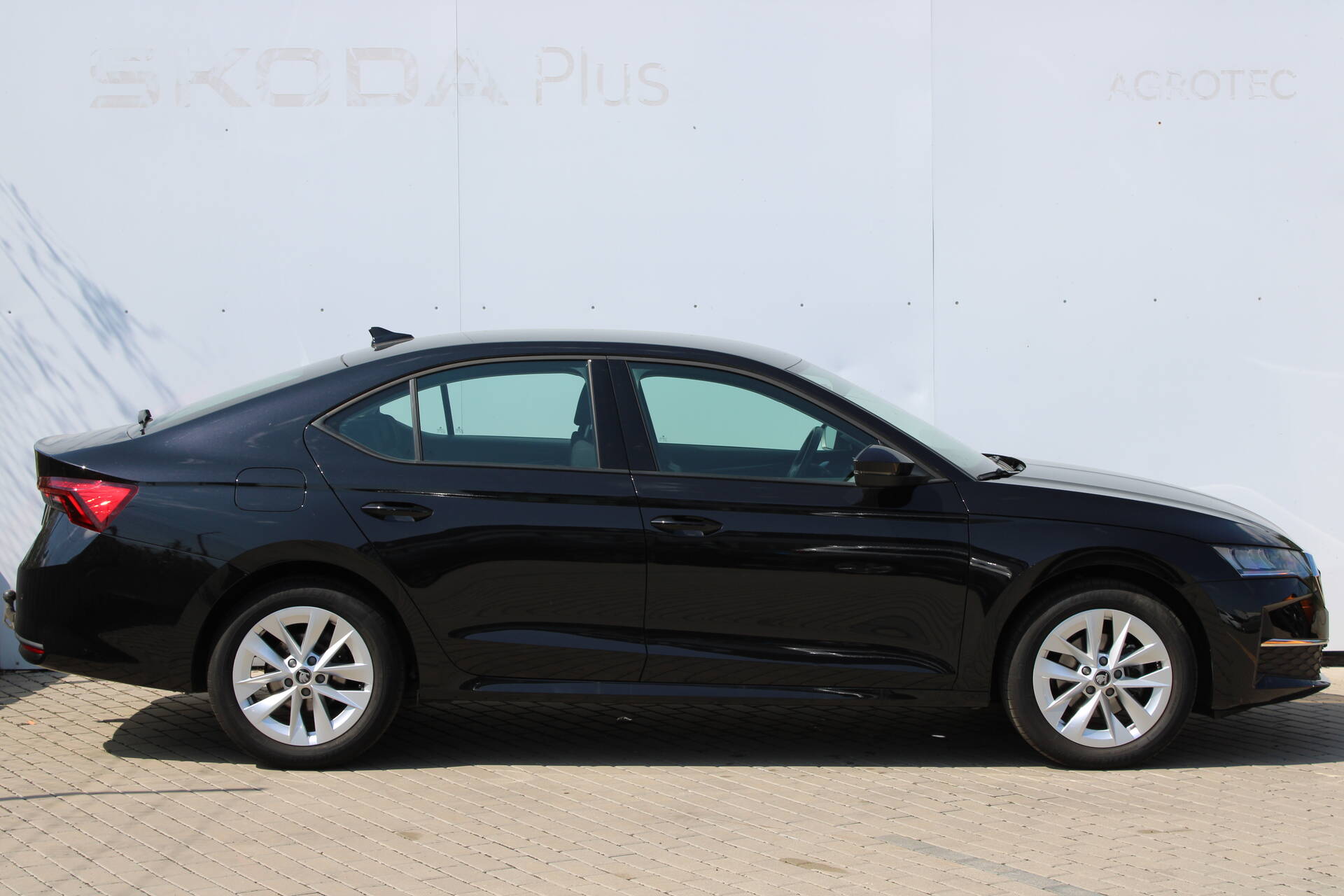 product-gallery-image