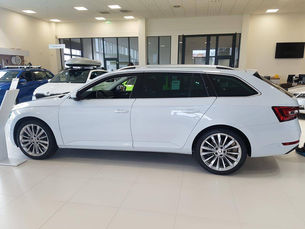 Škoda Superb Combi 2.0 TDI 140 kW L&K