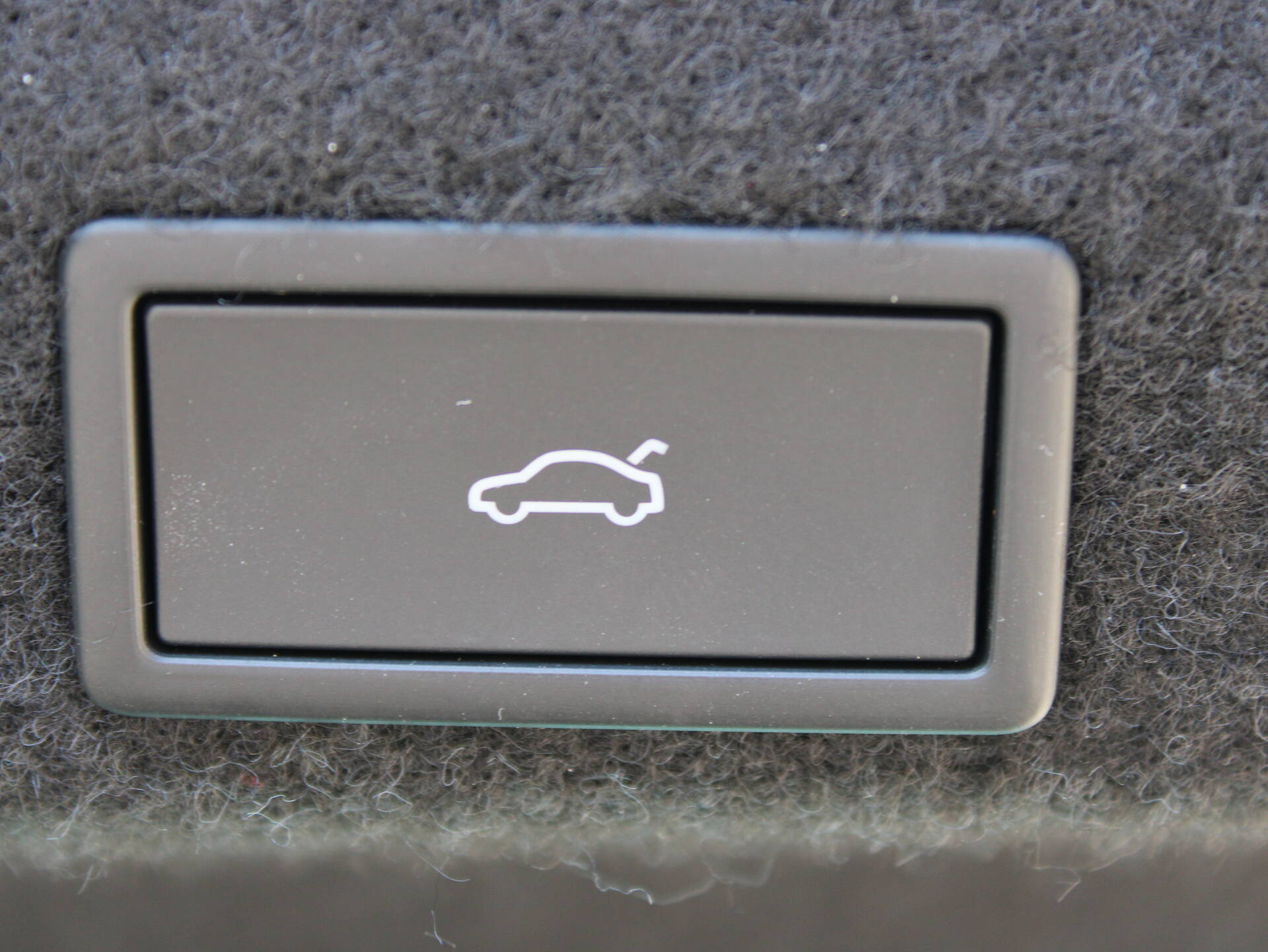 product-gallery-image