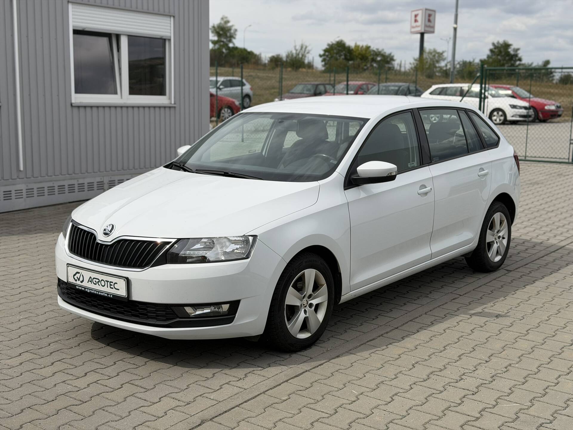 Skoda Rapid 1.0 TSI 70 kW Ambition Spaceback
