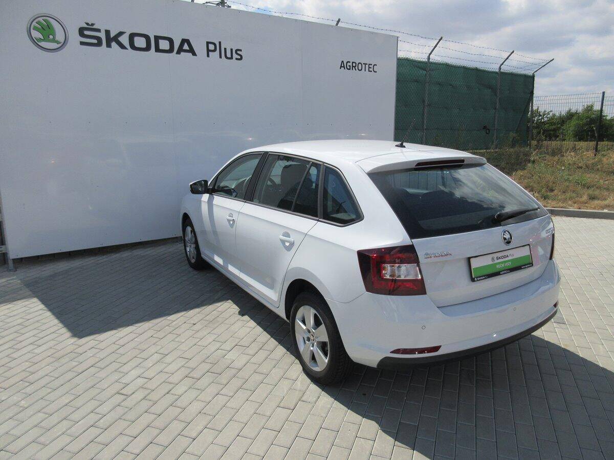 Škoda Rapid