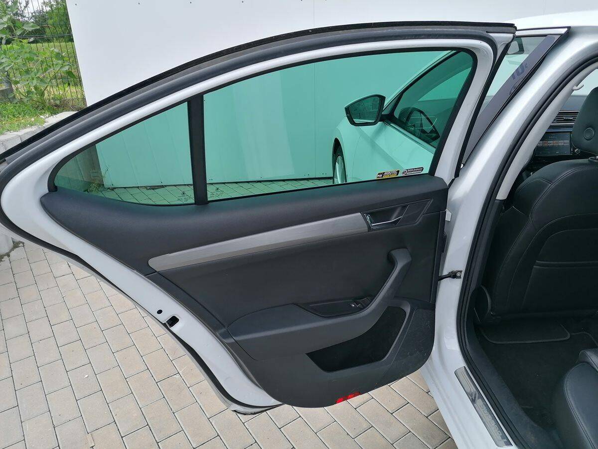 product-gallery-image