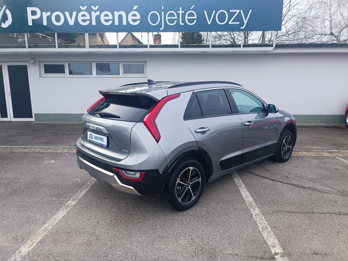 Kia Niro 1.6 GDI 104kW HEV Style DCT