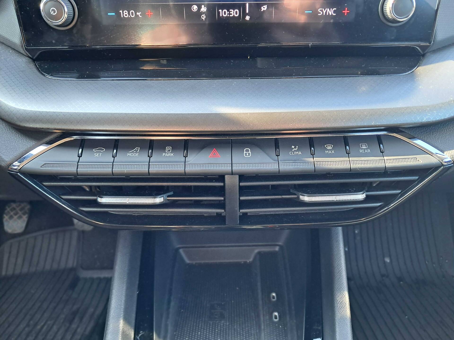 product-gallery-image