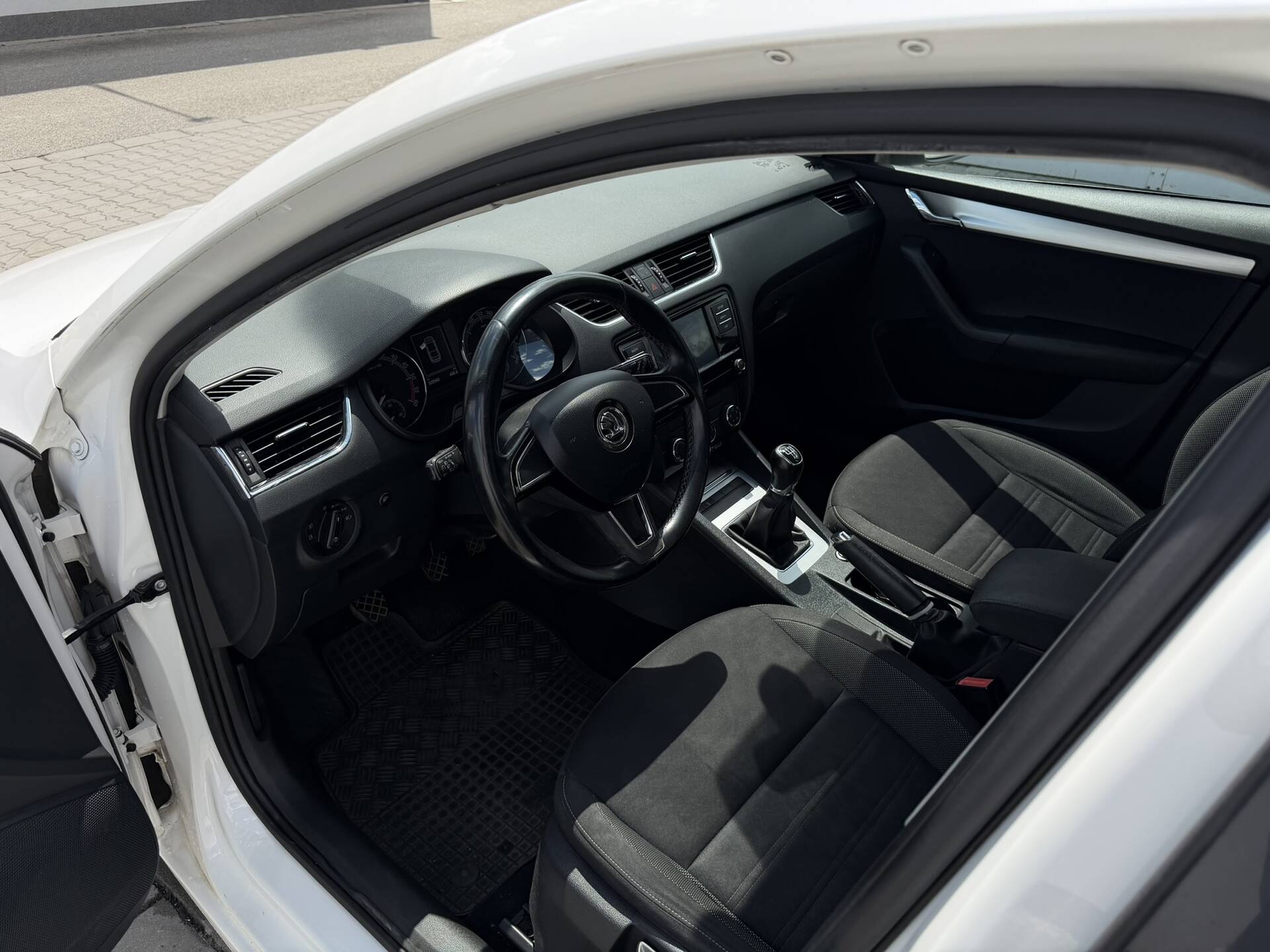 product-gallery-image