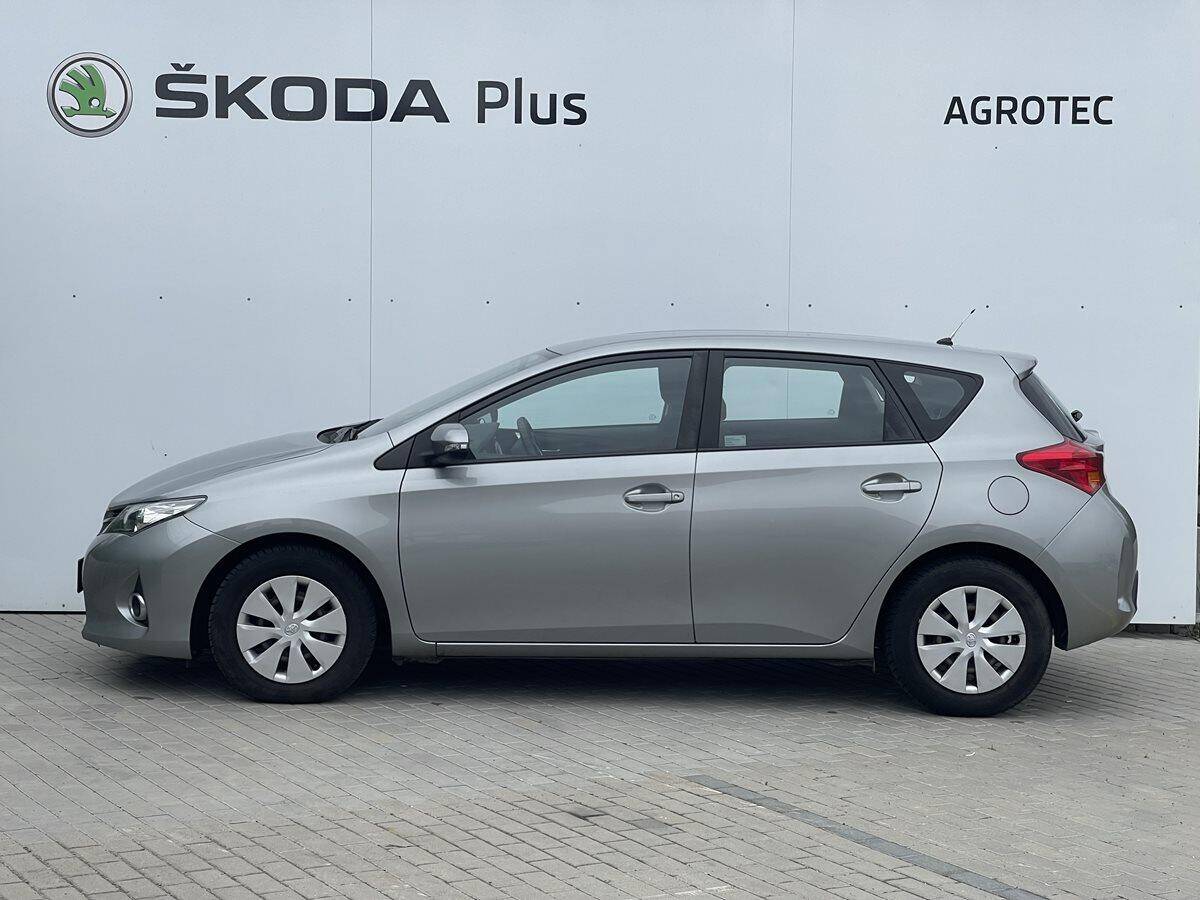 Toyota Auris 1.33 Dual VVT-i 73kW Trend