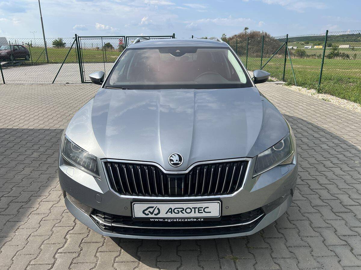 Škoda Superb 2.0 TDI 140 kW Style Combi DSG