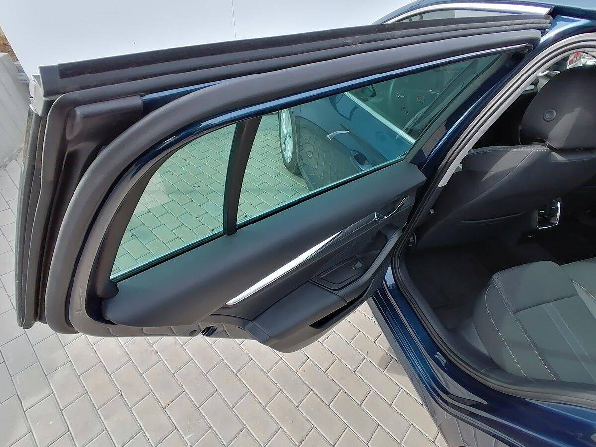 product-gallery-image