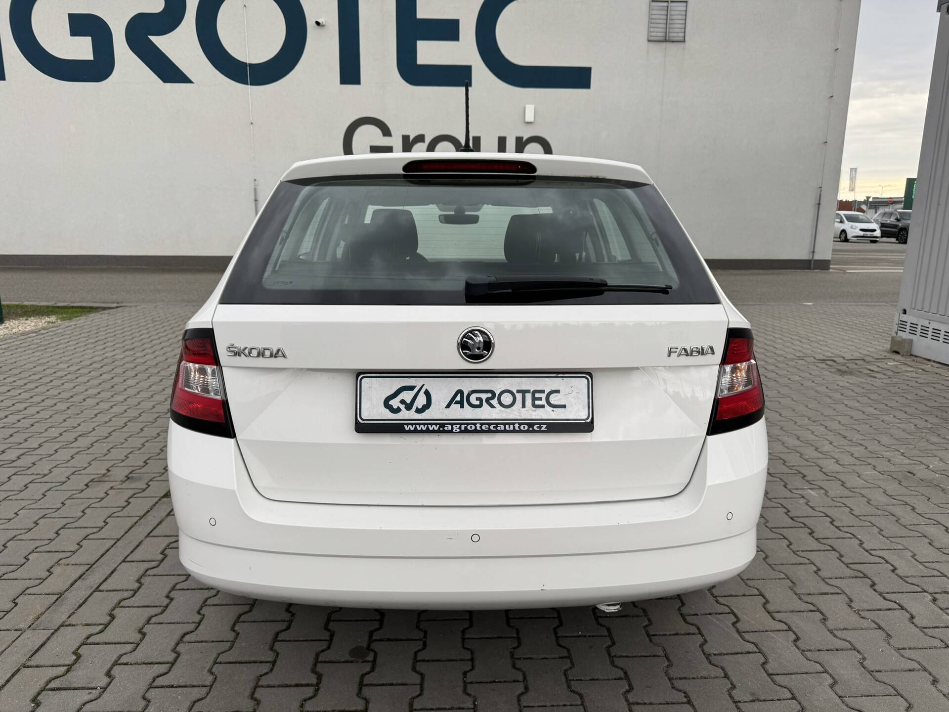 product-gallery-image