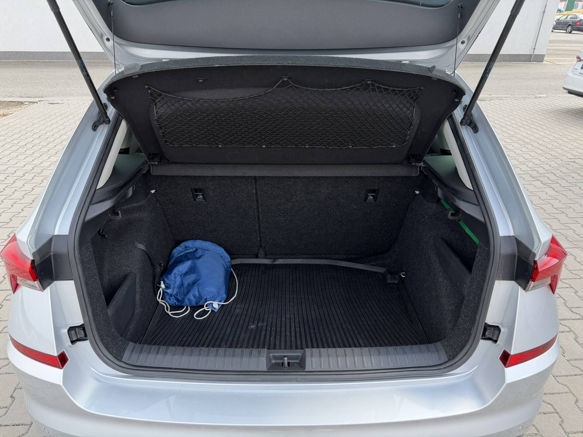 product-gallery-image