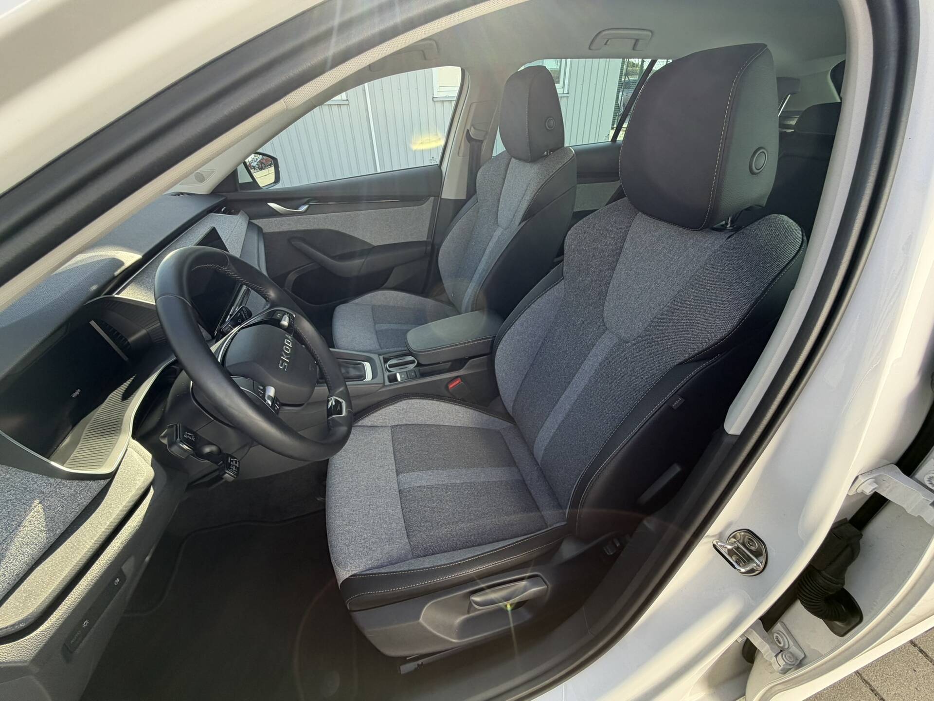 product-gallery-image