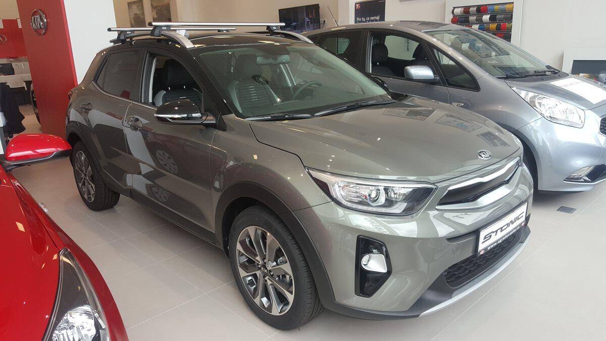 Kia Stonic 1.4 CVVT 74 kW  Premium