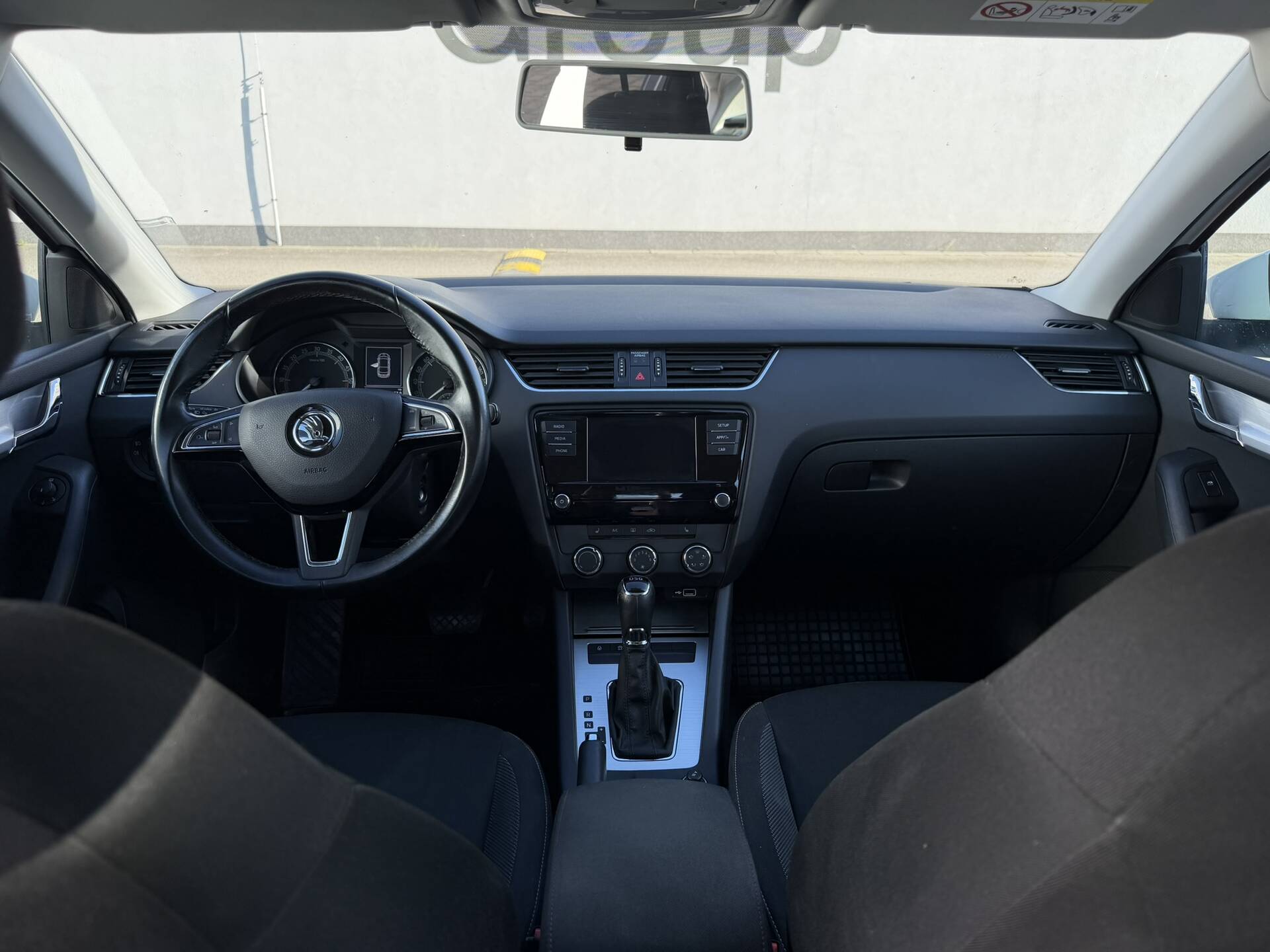 product-gallery-image