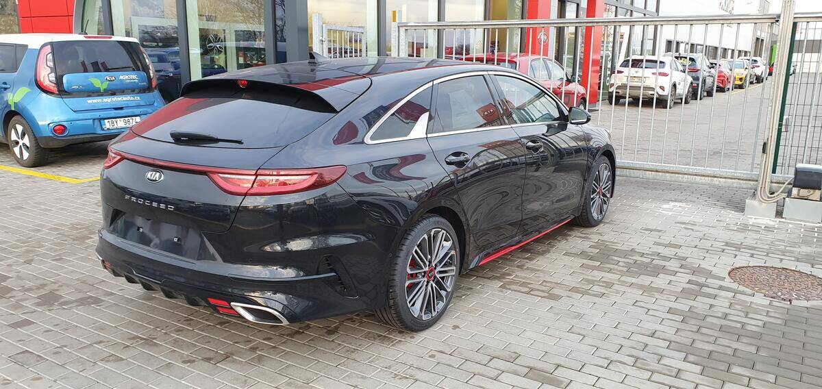 Kia ProCeed 1.6 T-GDI 150 kW GT