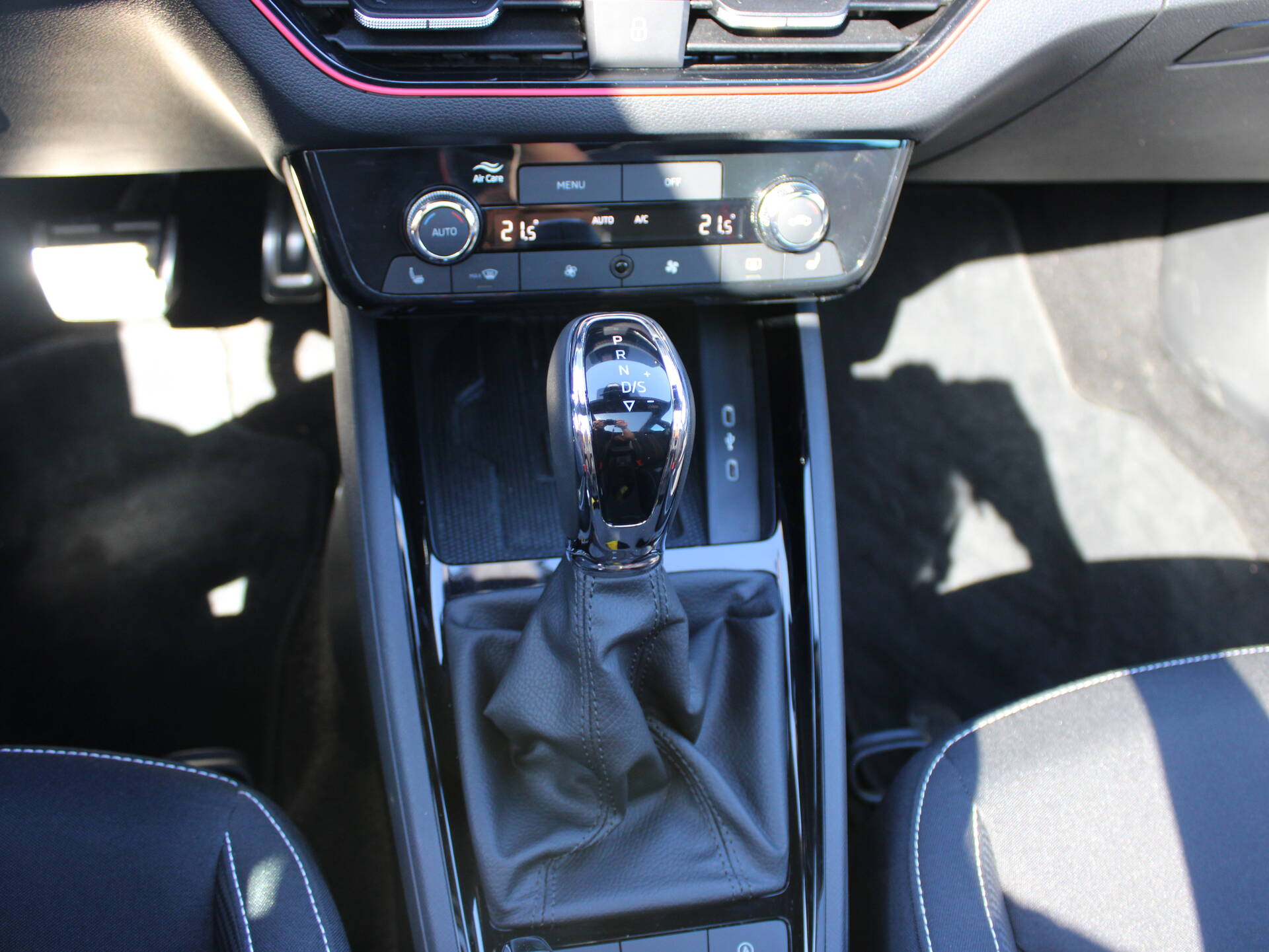 product-gallery-image