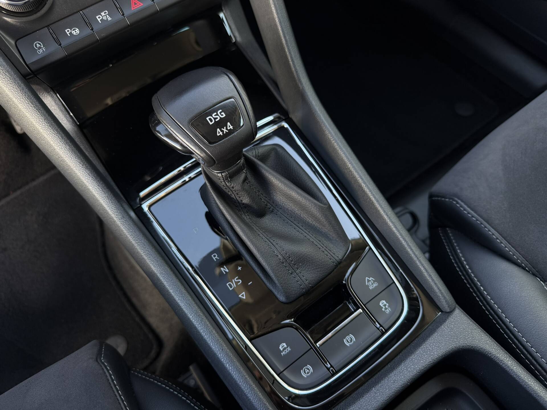 product-gallery-image