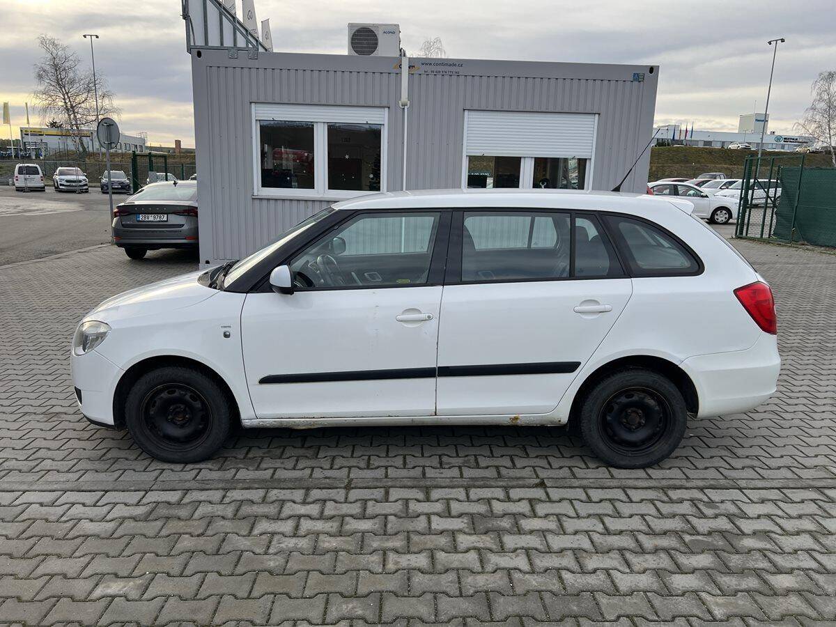 Škoda Fabia 1.2 HTP 51 kW Ambiente Combi