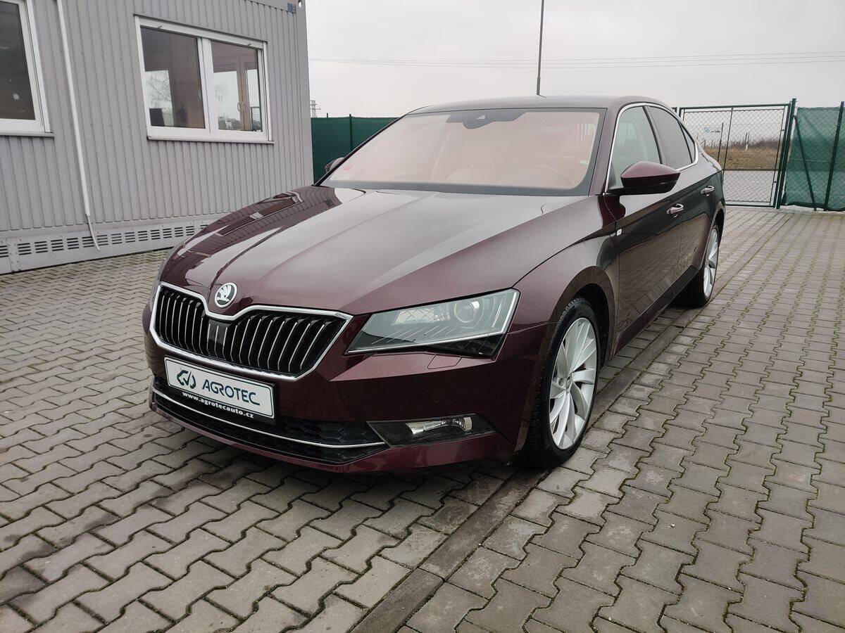 Škoda Superb 2.0 TDI 140kW DSG 4x4 Style