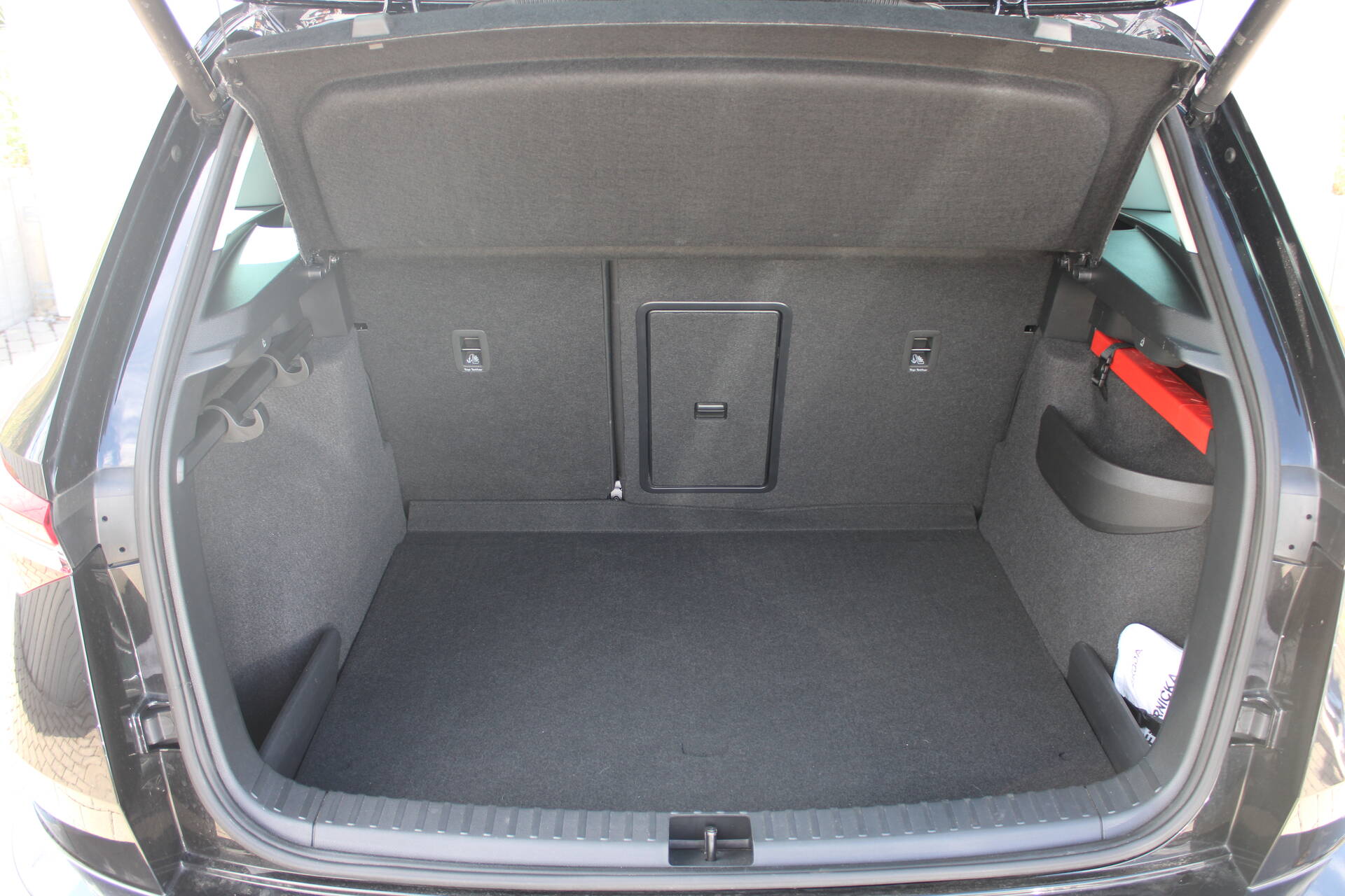 product-gallery-image